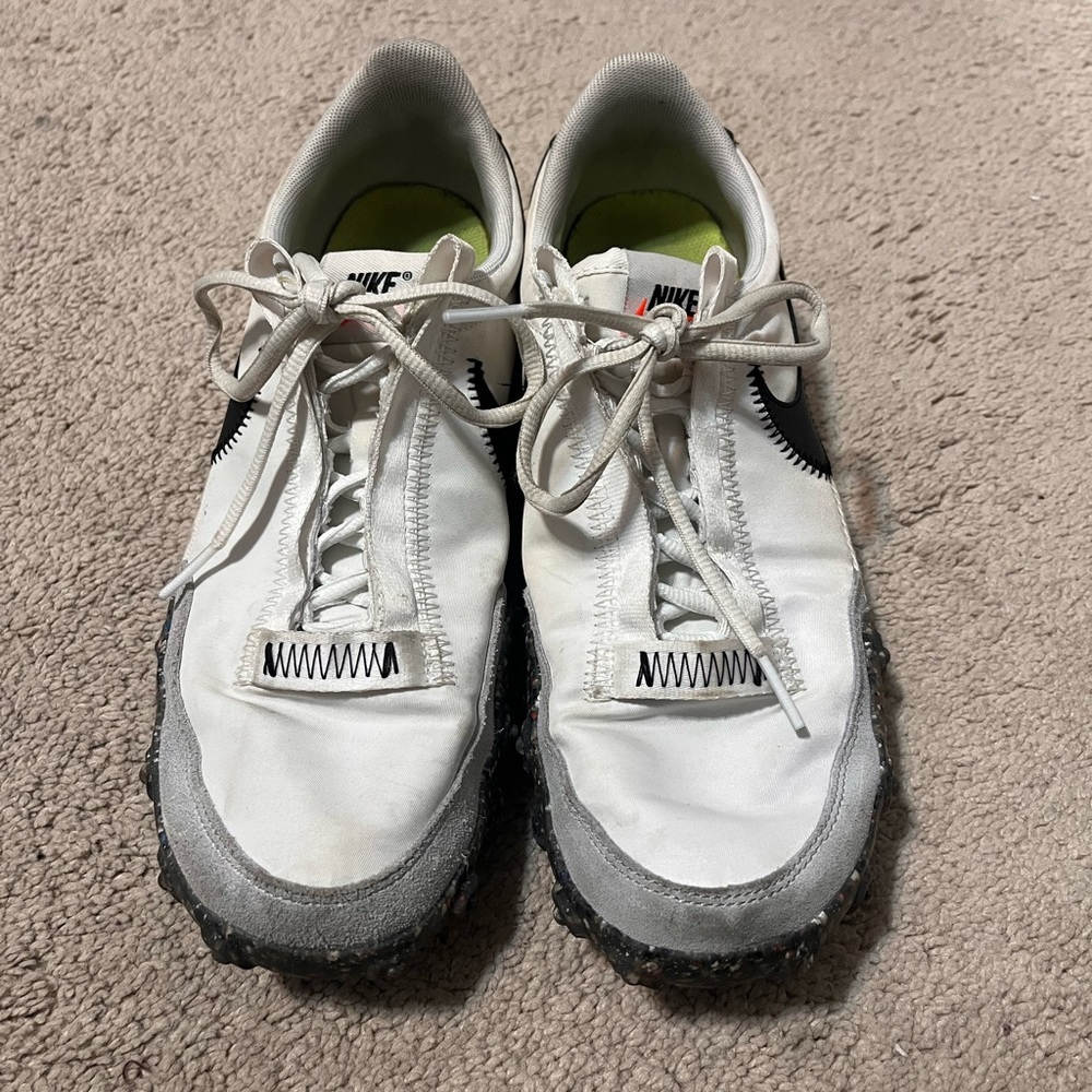 Shoes - Picture 3 of 4